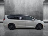 Used 2020 Chrysler Pacifica Touring-L Plus w/ Advanced Safetytec Group image 4