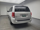 Used 2019 Dodge Grand Caravan SXT image 6