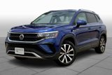 Used 2022 Volkswagen Taos SE image 2
