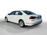 Used 2018 Volkswagen Passat 2.0T SE w/ SE Lighting Package image 3