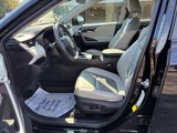 Used 2022 Toyota RAV4 XLE Premium image 4