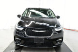 Used 2023 Chrysler Pacifica Touring-L image 3
