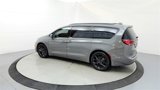Used 2021 Chrysler Pacifica Touring w/ S Appearance Package image 6