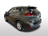 Used 2017 Nissan Rogue SV image 3