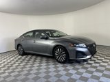 Used 2023 Nissan Altima 2.5 SV image 2