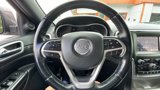 Used 2021 Jeep Grand Cherokee Laredo image 2