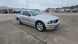 Used 2009 Ford Mustang GT Premium image 2