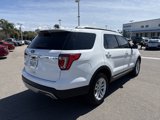 Used 2017 Ford Explorer XLT image 5
