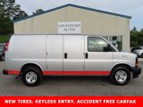 Used 2017 Chevrolet Express 2500 image 2