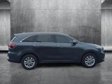 Used 2019 Kia Sorento LX w/ LX Convenience Package image 4