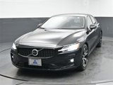 Used 2024 Volvo S60 B5 Plus image 3