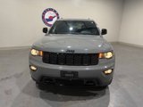 Used 2020 Jeep Grand Cherokee Laredo image 2