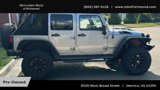 Used 2015 Jeep Wrangler Unlimited Rubicon w/ Connectivity Group image 3
