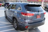 Certified 2018 Toyota Highlander AWD V6 image 5