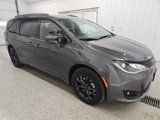 Used 2020 Chrysler Pacifica Touring-L w/ Advanced Safetytec Group image 5