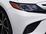 Used 2018 Toyota Camry SE image 3