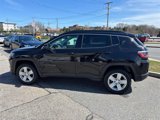 Certified 2022 Jeep Compass Latitude w/ Convenience Group image 3