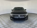 Used 2023 Volkswagen Jetta SE w/ Panoramic Sunroof Package image 3