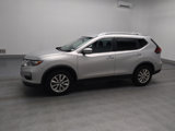 Used 2020 Nissan Rogue SV image 2
