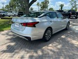 Used 2024 Nissan Altima 2.5 SV image 5