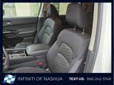 Used 2022 Nissan Pathfinder SV image 5