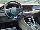 Certified 2022 Kia Niro Touring Special Edition image 4
