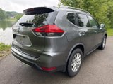 Used 2017 Nissan Rogue SV w/ SV Premium Package image 3