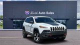Used 2016 Jeep Cherokee Trailhawk w/ Leather Interior Group image 2