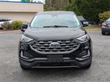 Used 2022 Ford Edge Titanium image 2