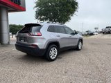 Used 2019 Jeep Cherokee Latitude w/ Popular Appearance Group image 5