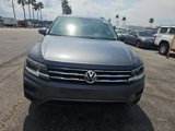 Used 2020 Volkswagen Tiguan S image 2