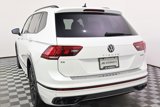 Used 2022 Volkswagen Tiguan SE R-Line image 4