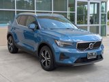 Used 2024 Volvo XC40 B5 Core image 3