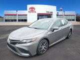 Used 2023 Toyota Camry SE image 2