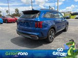Used 2023 Kia Sorento S w/ Panoramic Sunroof Package image 4