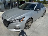 Used 2020 Nissan Altima 2.5 SR image 2