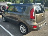 Used 2013 Kia Soul + image 4