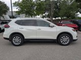 Used 2019 Nissan Rogue SV image 2