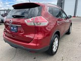 Used 2016 Nissan Rogue SV image 3