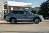 Used 2021 Volkswagen Tiguan SE image 4