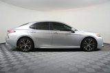 Used 2018 Toyota Camry SE image 2