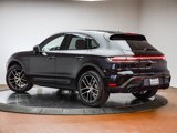 Certified 2025 Porsche Macan image 3