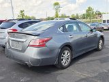 Used 2015 Nissan Altima 2.5 S w/ Sport Value Package image 2