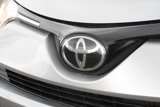 Used 2018 Toyota RAV4 XLE image 2