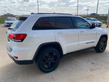 Used 2019 Jeep Grand Cherokee Laredo image 5