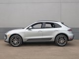 Certified 2024 Porsche Macan image 2