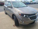 Used 2018 Chevrolet Equinox LT image 2