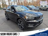 Certified 2021 Volvo XC40 T5 R-Design w/ Climate Package image 2