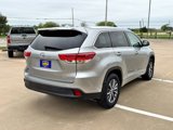 Used 2018 Toyota Highlander XLE image 5