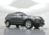 Certified 2017 Ford Explorer XLT image 4